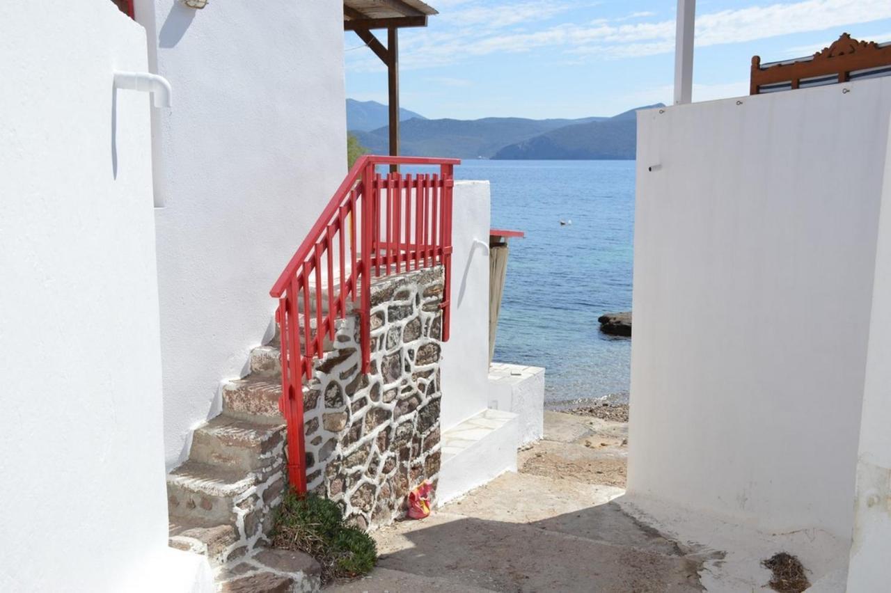 Вілла Thalassophile Eco House Plaka  Екстер'єр фото